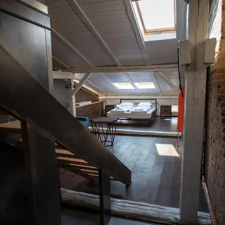 Vysoka Khata 5 * Leópolis